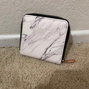 Marble wallet with rose gold zipper